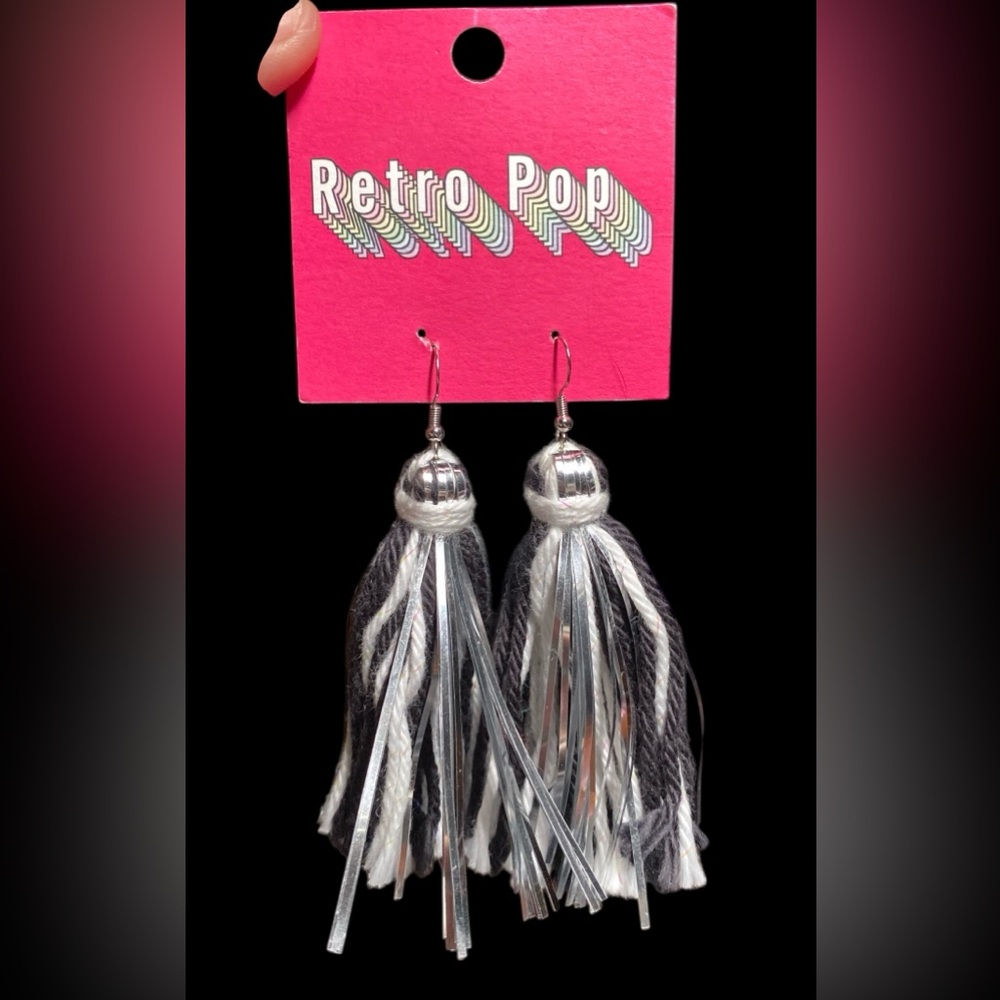 3/$18 NWT- Retro Pop- Silver and Black Tassel Earrings